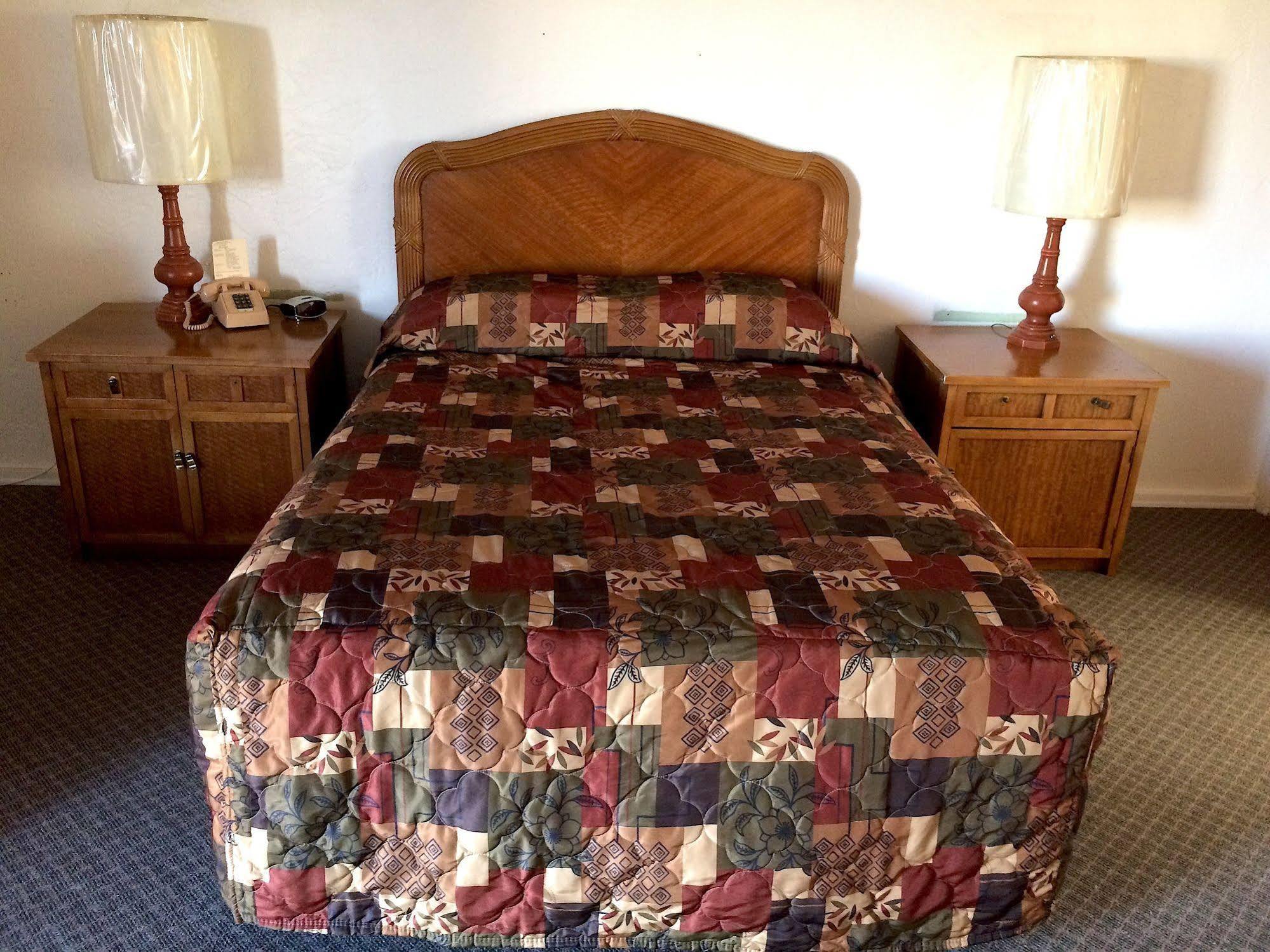 Connell Inn And Suites Bagian luar foto